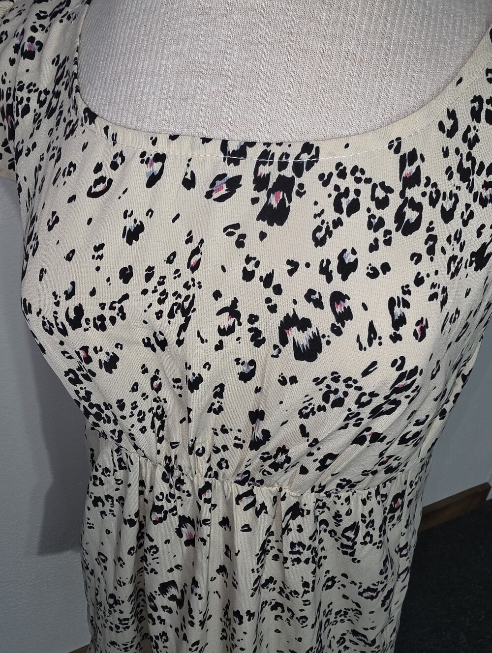Umgee Dress Cream Leopard-Print Flutter-Cap Sleeve Dress Cream Size L - Picture 6 of 16